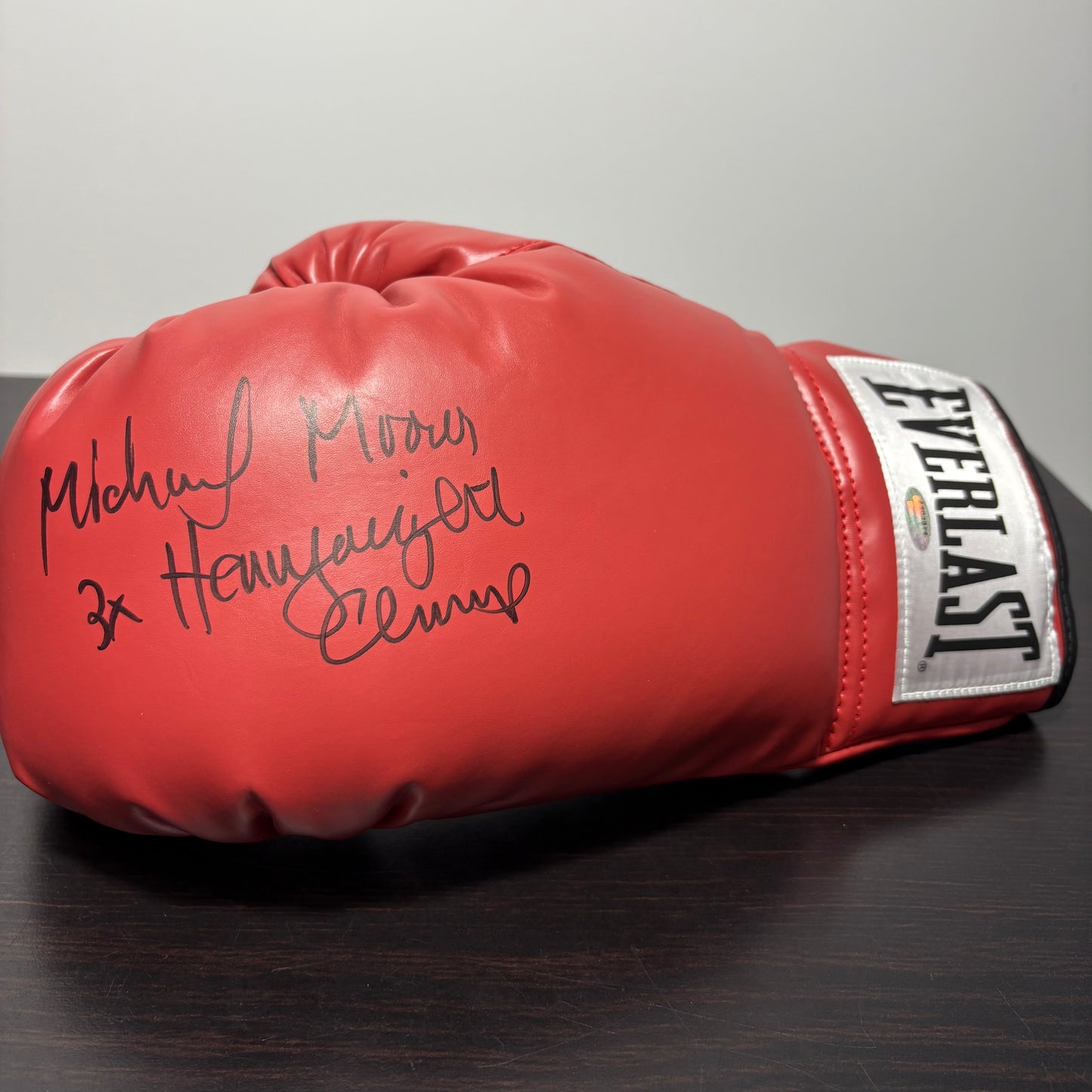Michael Moorer Heavyweight Champion Authentic Signed Boxing Glove inscribed '3x Heavyweight Champion'