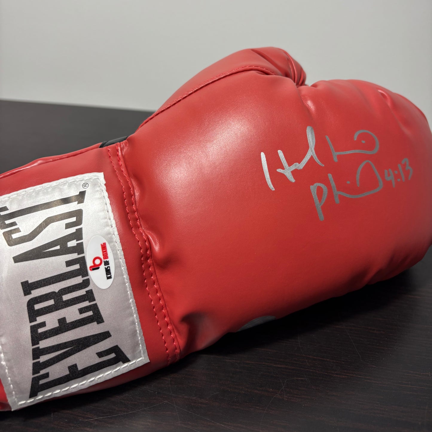 Evander Holyfield World Heavyweight Champion Authentic Signed Boxing Glove Icons of Boxing inscribed '4:13'